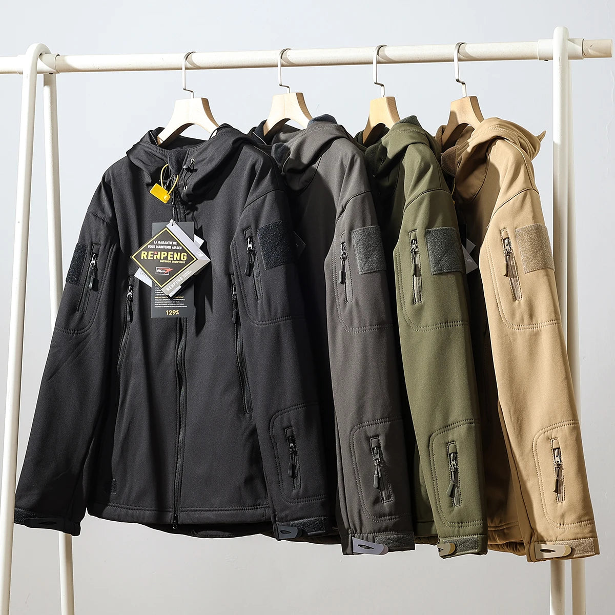 ARC New Storm Jacket Outdoor Sports Camping Mountaineering Fashion Men Plus Cashmere Windproof Waterproof Function Storm Jacket