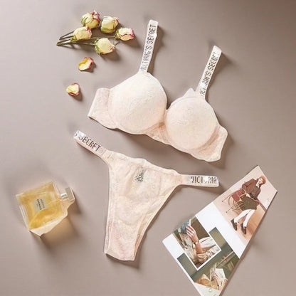 Victoria's Secret Bra and Panty Set Classic Women's Lingerie Set Sexy Lace Trim Pattern Breathable Gathered Padded New Soft