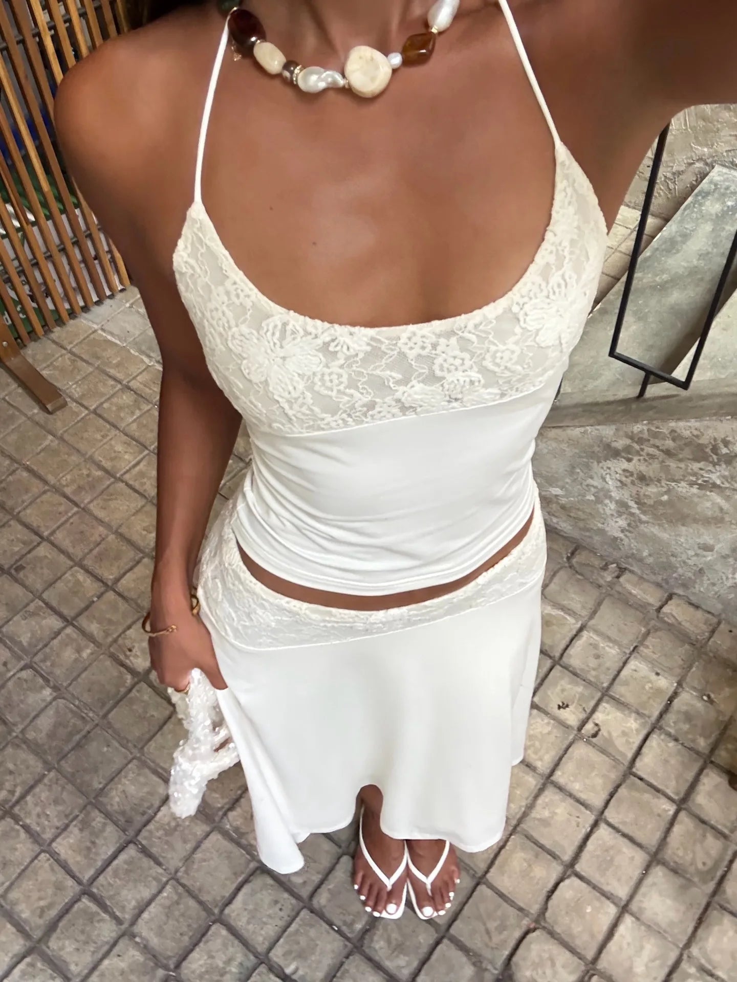 White Lace Patchwork 2 Piece Dress Sets Sexy Halter Short Tanks+A-line Skirts Women Sets Summer New Women Holiday Beach Outfits