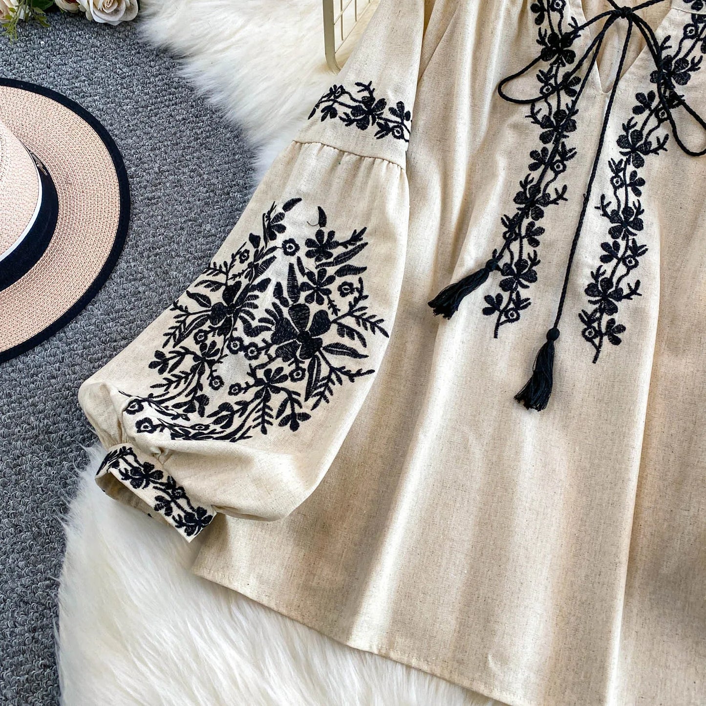 Bohemian Vacation Style Women's Shirt round Neck Lantern Sleeve Embroidery Heavy Work Autumn Design Sense Knot Design Top