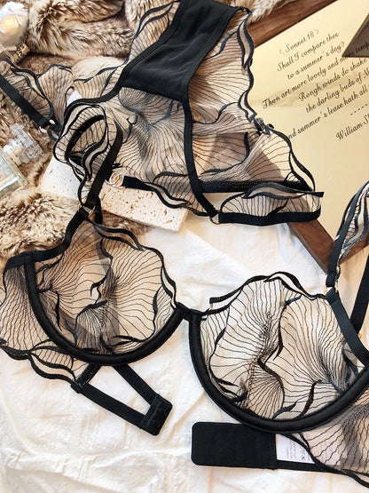 2 Pieces Summer Ultra Thin Breathable Women Underwear Sexy Lace Bra French Mesh Temptation Intimates Lingerie and Briefs Sets