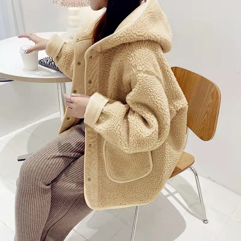 Women's Loose Fit Button up Lamb Fur Hooded Jacket Autumn Winter Fashion Slimming Versatile Top Small Size Korean Style