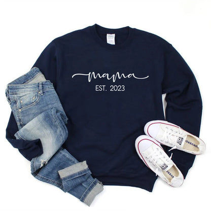 Mama Est 2023 Sweatshirts Mom Life Sweater Mama Shirts Mother's Day Shirt Gift for Mom Women Trendy Aesthetic Hoodies Tops