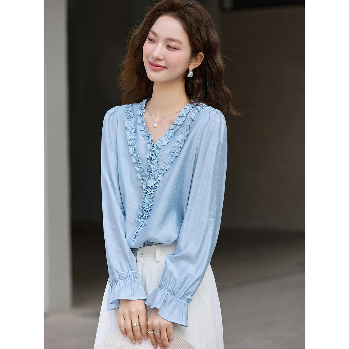 VIMLY Women‘s Versatile Blouses 2026 Spring New French Style V Neck Ruffle Trim Loose Fit Elegant Daily Long Sleeve Shirt A3838