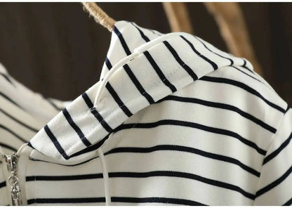 Short-sleeve Women T-shirt Summer 2026 Stylish New Trendy Loose Striped T-shirt ZF2132