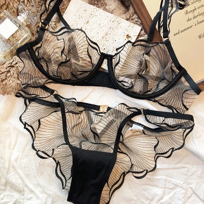 2 Pieces Summer Ultra Thin Breathable Women Underwear Sexy Lace Bra French Mesh Temptation Intimates Lingerie and Briefs Sets