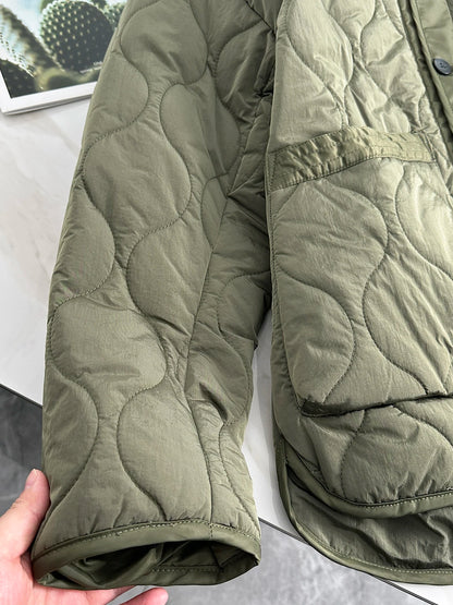 Outdoor Fashionable Cotton Jacket with Hood Large Pockets for Men And Women Warm Water-Resistant Casual Style Long Sleeve Coat