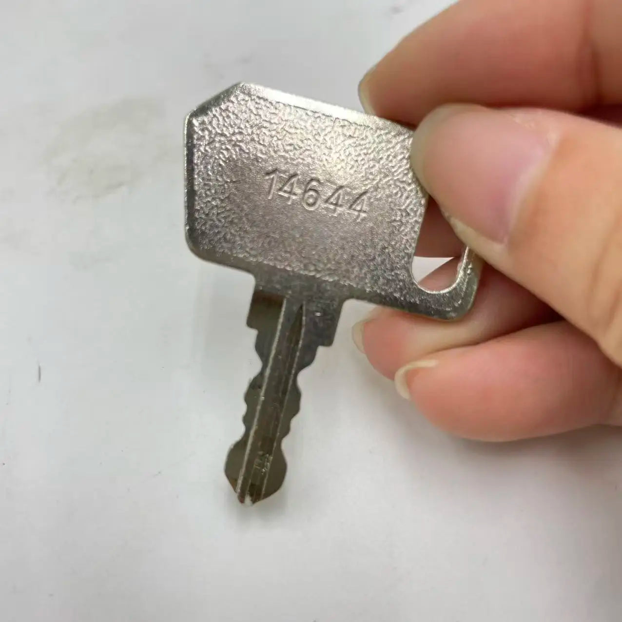1/5/10PCS 14644 M516 15271326 Ignition Starter Key Fit Terex Generation 7 Articulated Dump Truck ADT