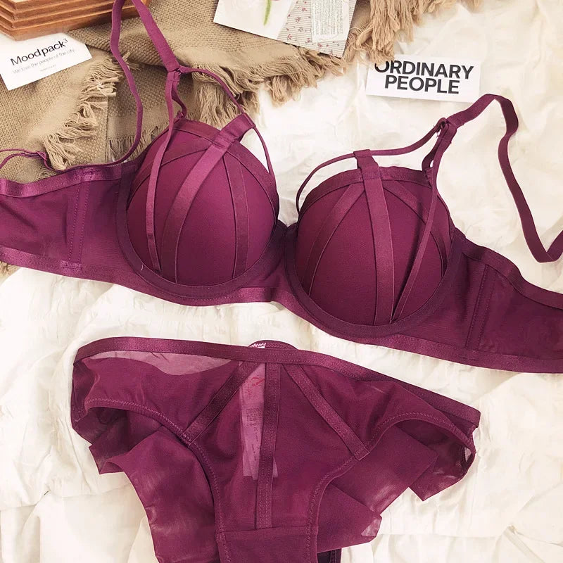 2 Pieces Fashion Lace Underwear Set Women Sexy Hollow Bandage Push Up Bra Set Europe High Quality Lingerie Plus Size CD Cup Bras