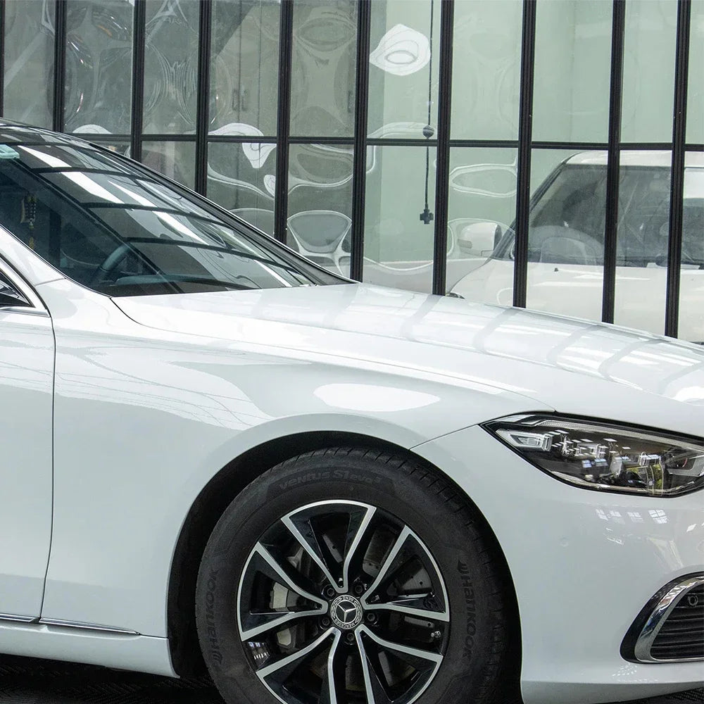 Glossy White Car Sticker Wrap Vinyl Film PET Sticker Bubble Free Vinyl Film Car Accessories Auto Exterior Interior Decoration