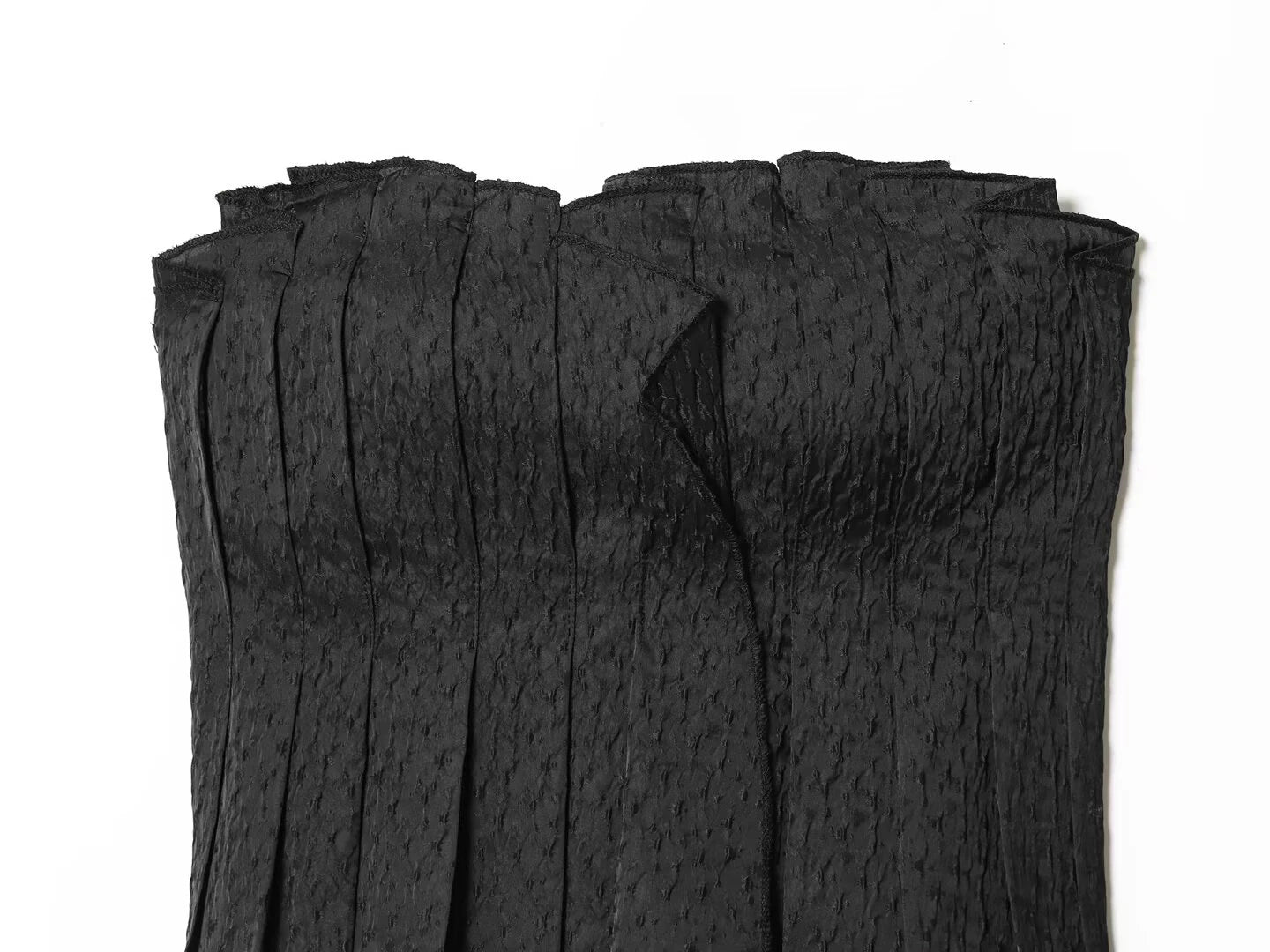 Sexy black zipper strapless vest with versatile design sleeveless top spicy girl cool black minimalist style one shoulder