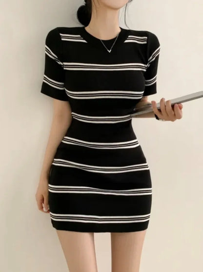 Chic Summer Slim Fit round Neck Striped Knitted Dress Women's Fashion High Waist Bodycon Short Skirt Elegant Lady Style