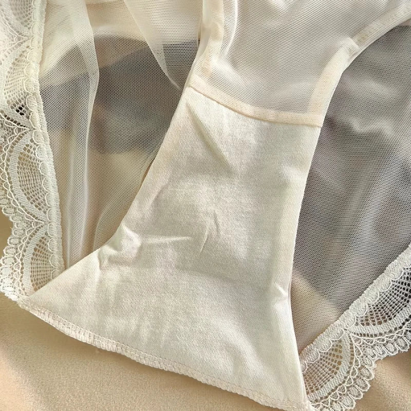 2 Pieces Sexy Thin Cup Lingerie Set French Lace Push Up Bra Women Wireless Underwear High Quality Comfort Brassiere Panties Set