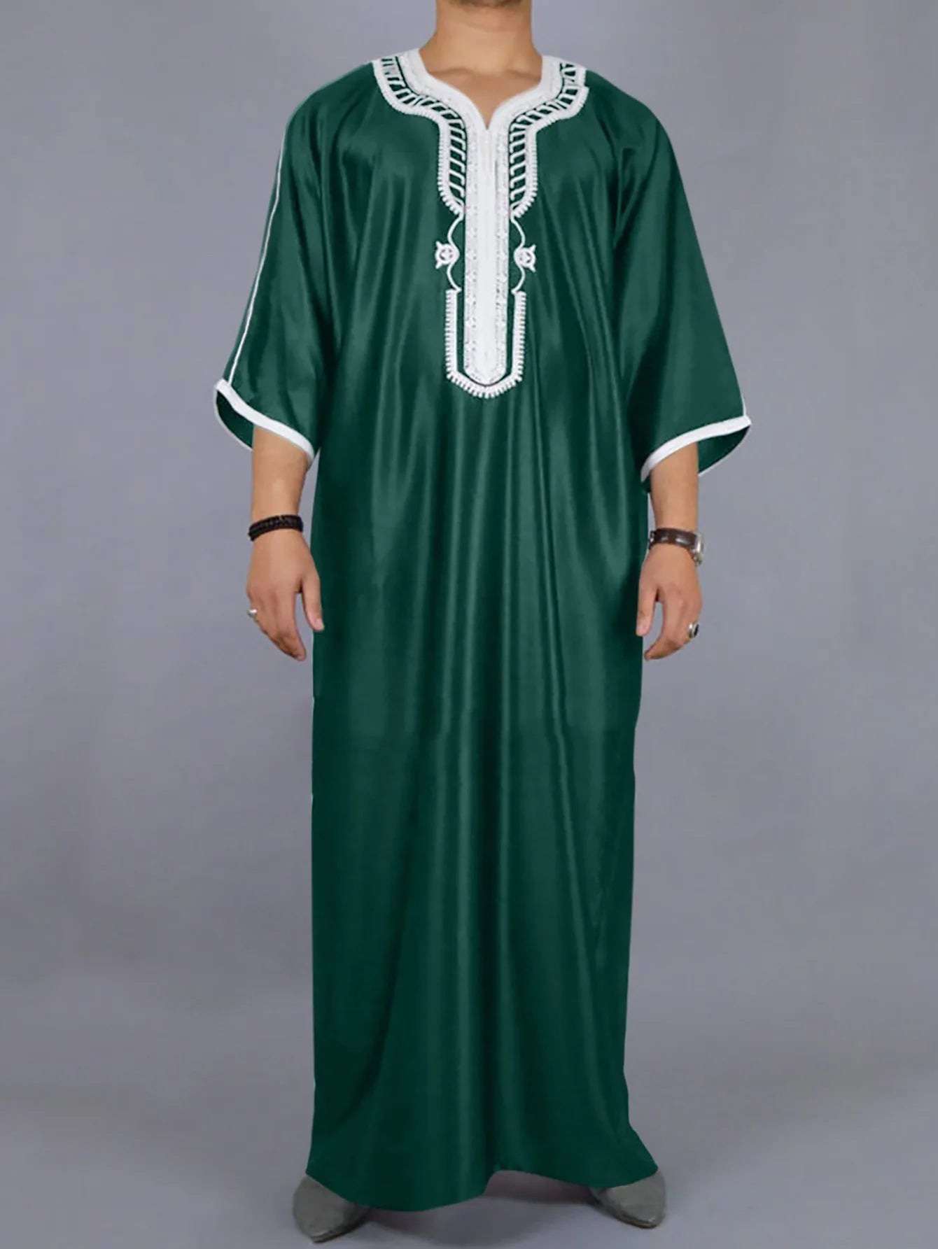 Ethnic Clothing Outfit Mens Plain Black Muslim Embroidered Robe Long Shirt Casual Youth Traditional Daily Fashion