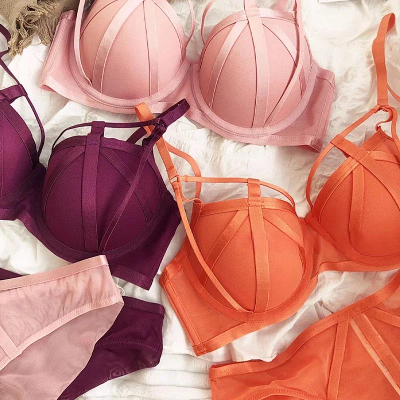 2 Pieces Fashion Lace Underwear Set Women Sexy Hollow Bandage Push Up Bra Set Europe High Quality Lingerie Plus Size CD Cup Bras