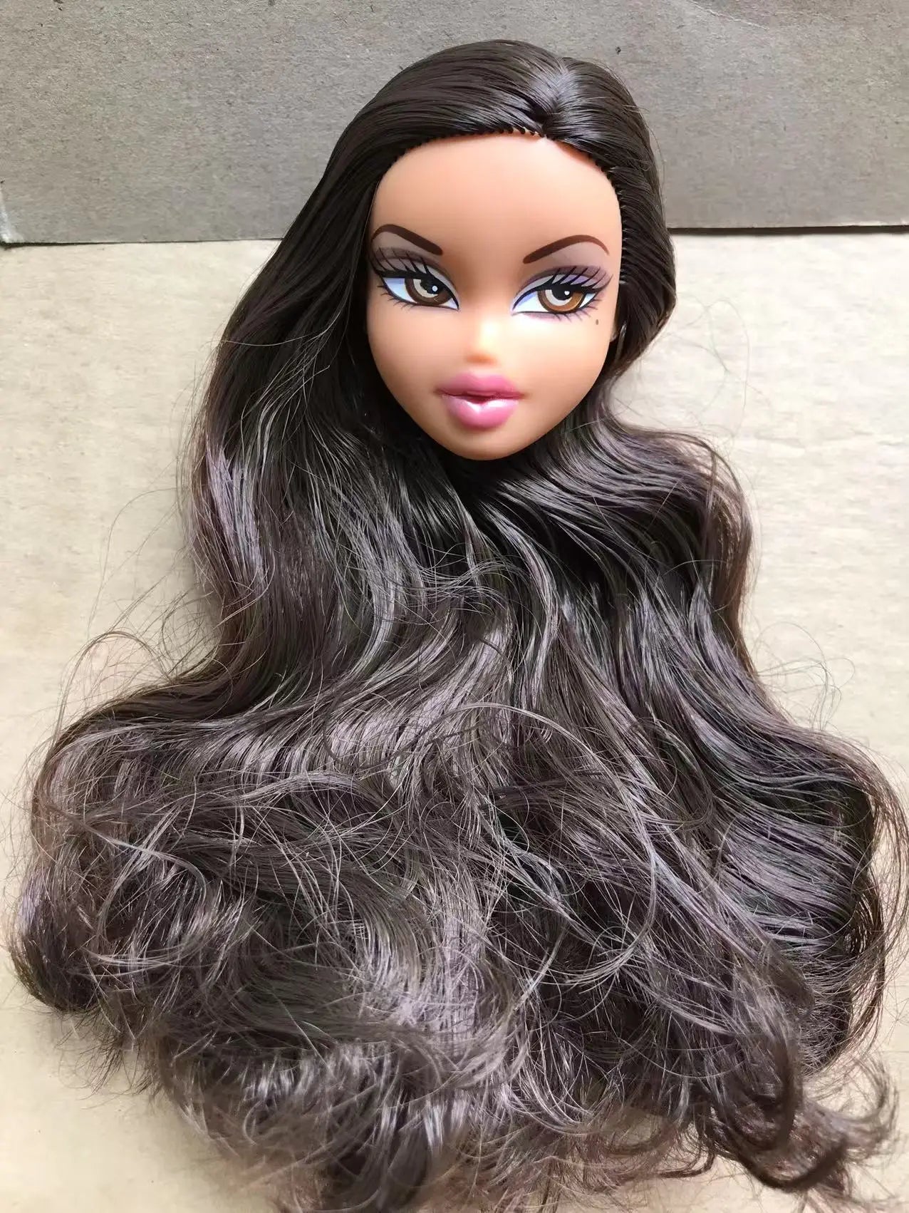 2001 Version Rare Face Doll Heads Classic Bratss White Brown Skin Colorful Hair Girl Boy Doll Parts for Collectors