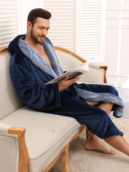 Men‘s Hooded Plush Robe with Pockets, Thick Flannel Bathrobe, Warm Sherpa Lined Collar for Winter Sleepwear & Loungewear