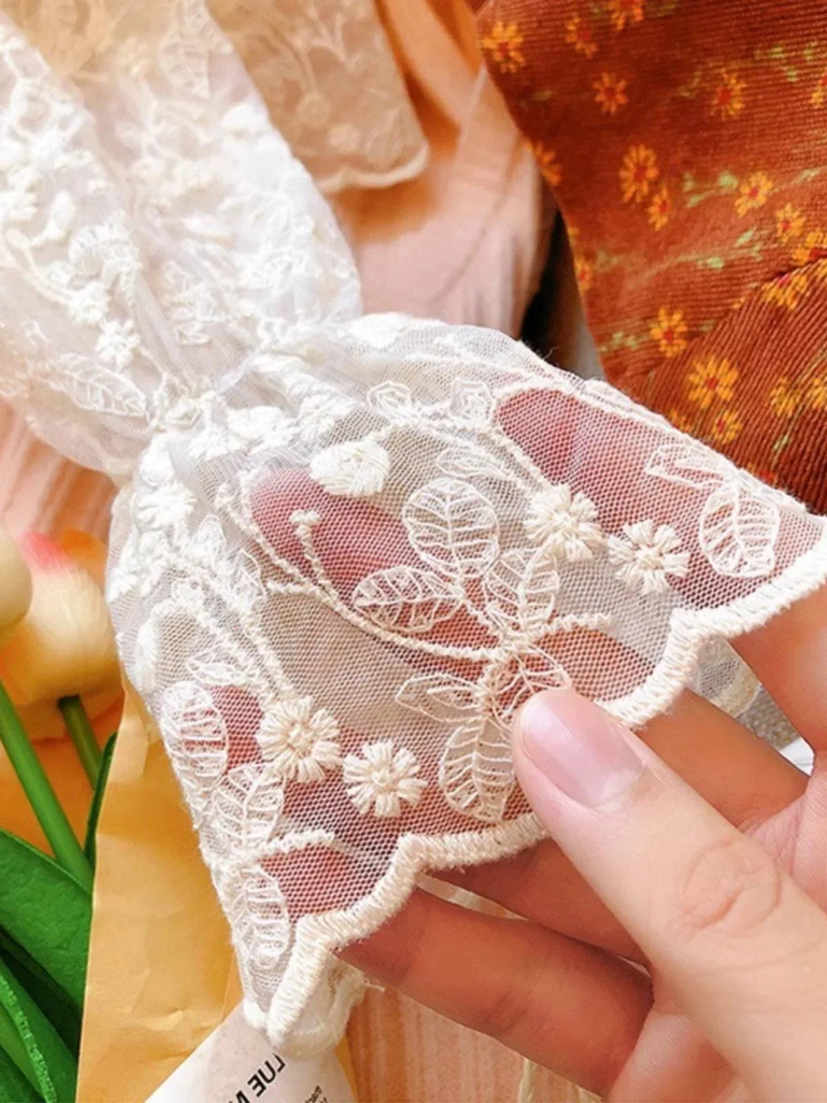 Lace Sleeve Thermal Shirt Women's Fleece Lined Half High Collar Bell Sleeve Inner Wear Netting Warm Top Korean Style Straight...