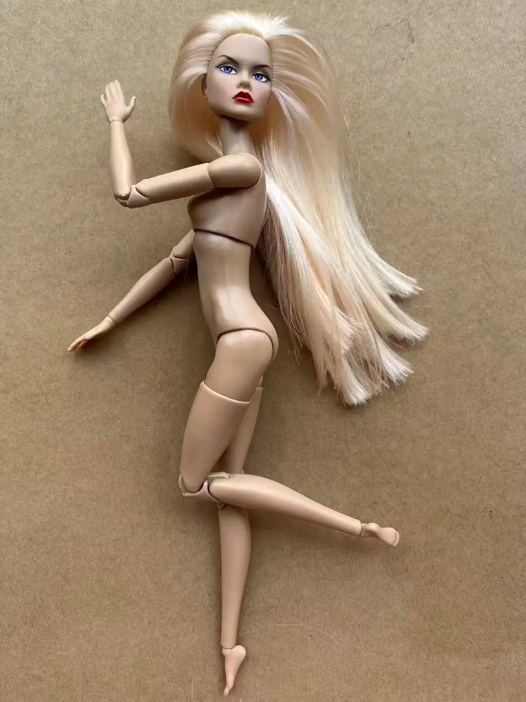 Poppy Good Makeup Head With Beige Yoga Slim Doll Body 1/6 Doll Figures Collective Toys Colorful Hair Doll Heads