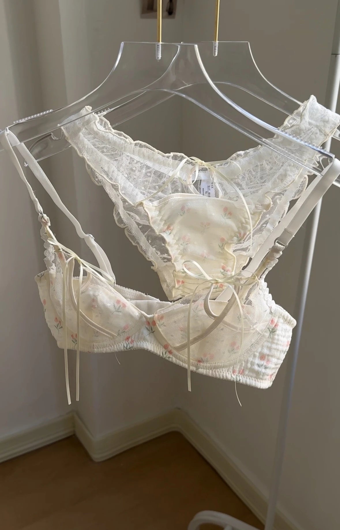 YUQI Kawaii Lace Bralette Set Japanese Floral Mesh Underwear Summer Ultra-Thin Lace-Up Cutout Romantic Bra 2024 New Kawaii set
