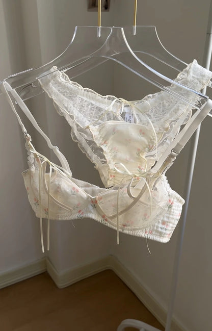 YUQI Kawaii Lace Bralette Set Japanese Floral Mesh Underwear Summer Ultra-Thin Lace-Up Cutout Romantic Bra 2024 New Kawaii set