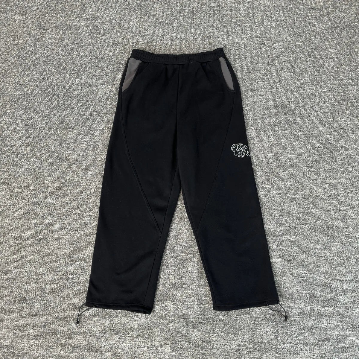 Mertra Classic Embroidered Logo Fleece Lined Loose Fit Straight Leg Casual Trousers Men Women Versatile Comfortable Long Pants