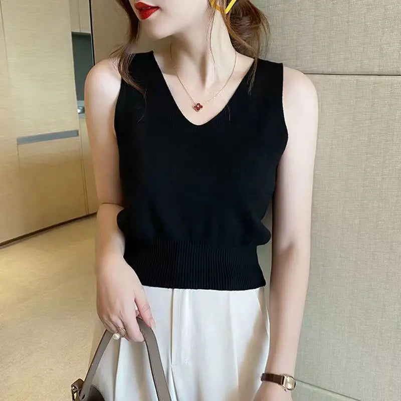 Women's Summer V-Neck Tank Top: Breathable, Waist-Defining Short-Sleeved Knit Top with Ice-Silk Spandex Lining for Outerwear