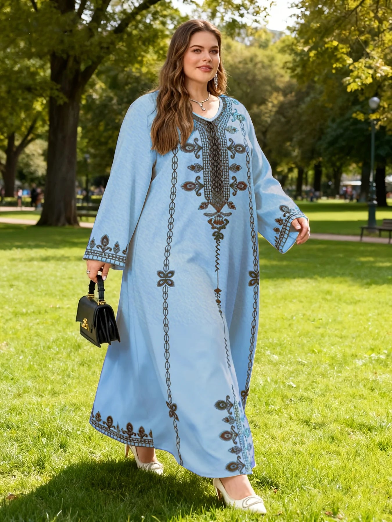Middle Eastern Elegant Robe, New Spring and Autumn Style, Plus-Size Fashion Women's Clothing, Ethnic Print, Stylish, Loose and Comfortable, Holiday Style Long-Sleeve Dress
