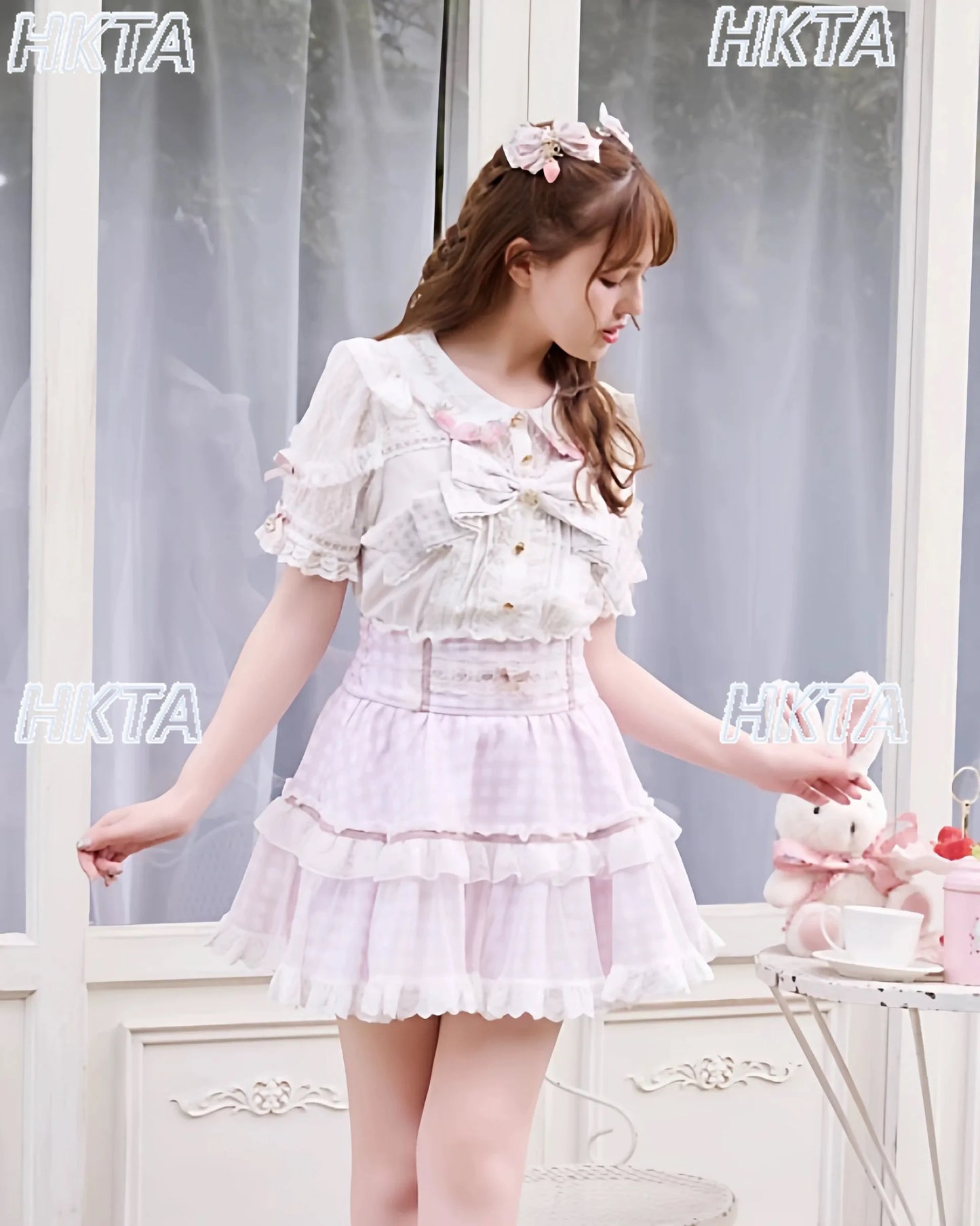Japanese Mass Produced New Sweet Doll Collar Lolita Strawberry White Shirt Female 2026 Spring Pleated Lace Bow Blouses Top Women