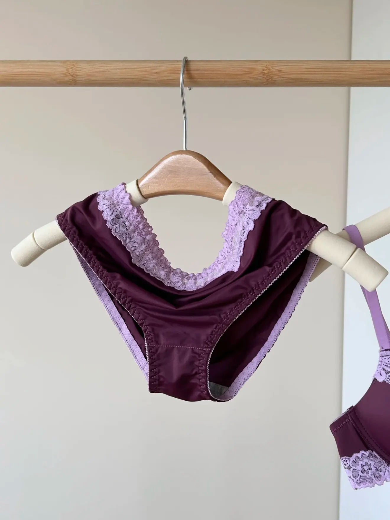 Sexy Purple Lace Lingerie Set for Women Push Up Bra No Underwire Small Bust Fit gathering Cups Lift Petite Cute Panties YUQI