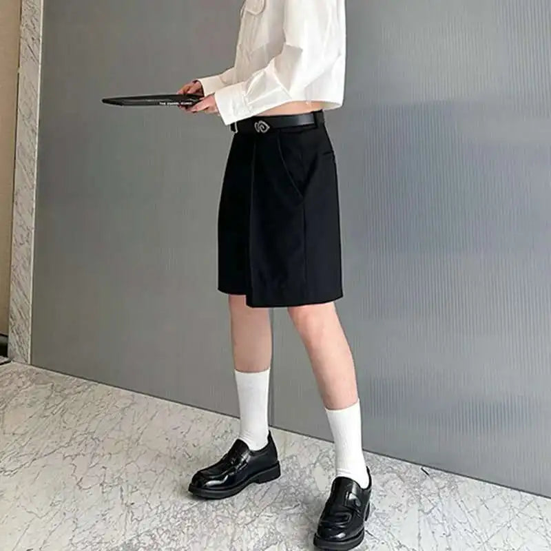 LUZHEN Summer New Solid Color Personality Elegant Five-point Pants Niche Design Original Stylish Korean Men Street Shorts LZ2856