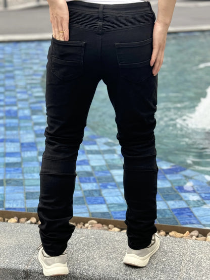 Fashionable Men's Jeans With Frayed And Pleated Hems  Trendy And Versatile  Great For All Occasions Discounted And Free Shipping
