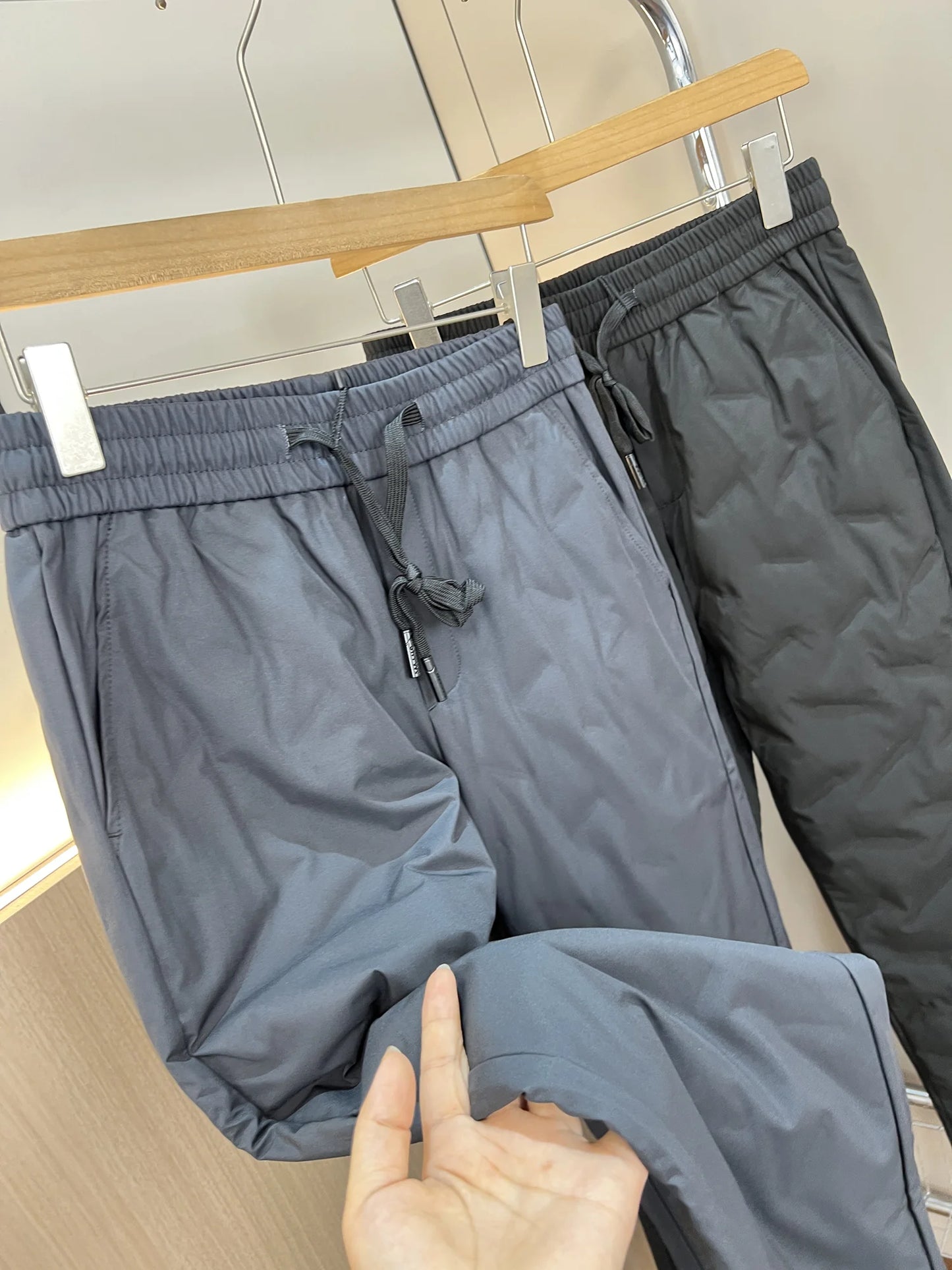 Men's Winter Casual Lightweight 90 Duck down Pants Elastic Waist Straight Leg Long Trousers Fashionable Urban Style Pure Color
