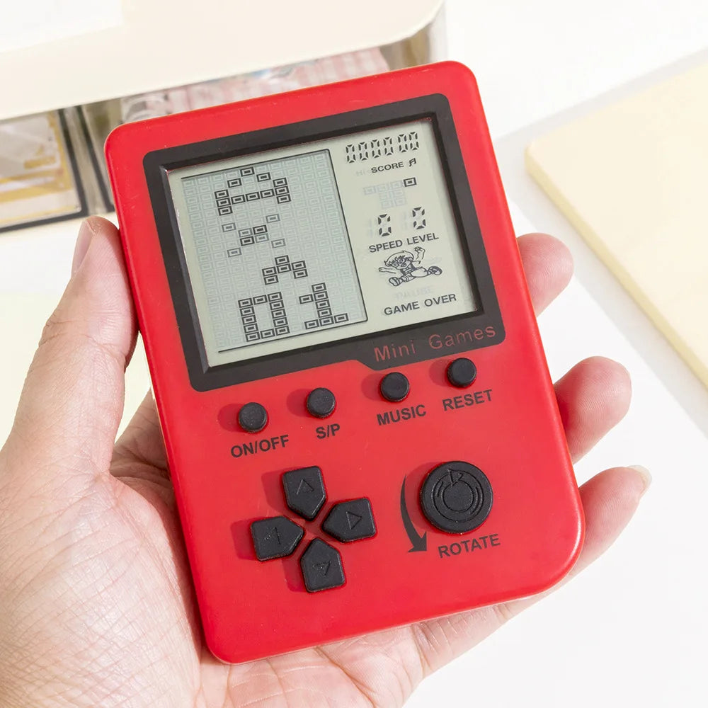 Retro Pocket Handheld Game Console Keychain Classic Tetris Electronic Game Player 26 Kinds Games Mini Kids Toy Birthday Present