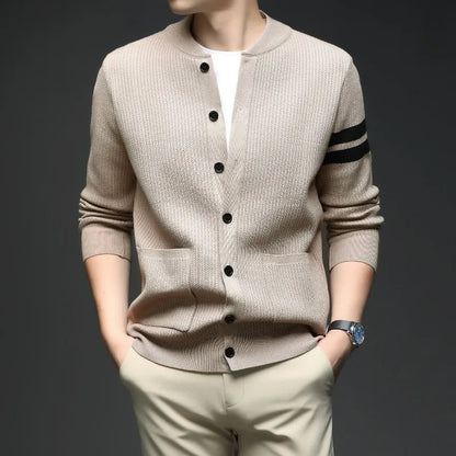 Men's Autumn and Winter 2026 New Casual Cardigan Coat, High-end Sweater Jacket, Color-blocking Advanced Sweater.