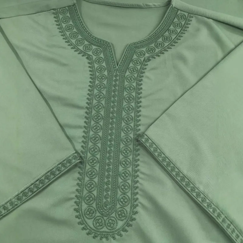 2026 Men's Moroccan Embroidered V-neck Robe Muslim Fashion Abayas with Side Pockets Arab Islamic Clothing Robe Eid Ramadan Dress