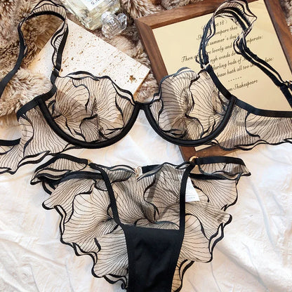 2 Pieces Summer Ultra Thin Breathable Women Underwear Sexy Lace Bra French Mesh Temptation Intimates Lingerie and Briefs Sets