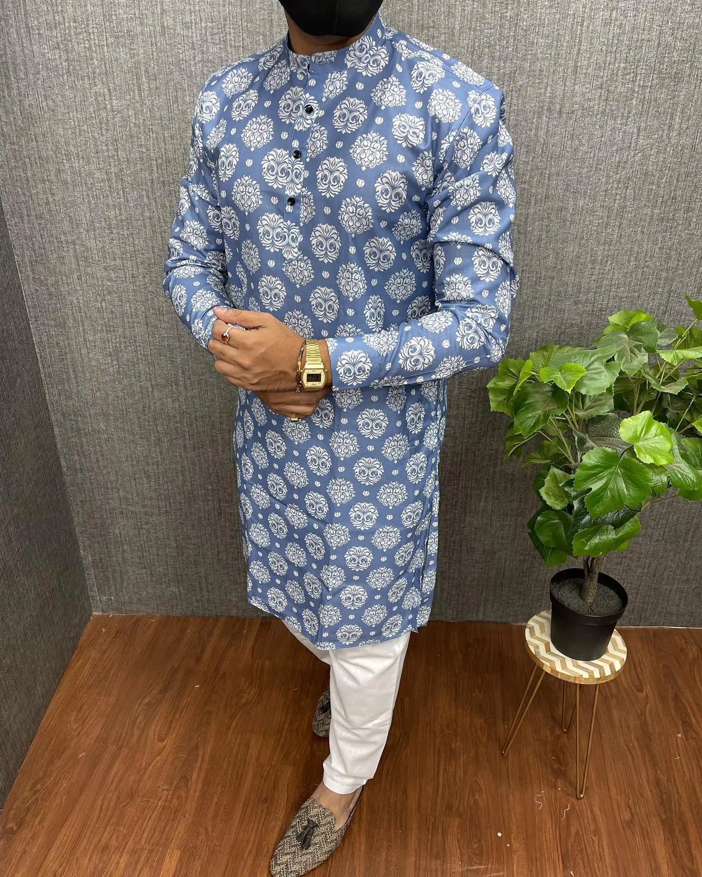 2026 Version Of Middle Eastern Style Muslim Robe Personality Bronzed Mid-length Long-sleeved Shirt Muslim Arabic Dress Men