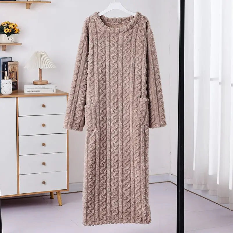 Winter New Long Warm Coral Fleece Home Sleepwear Robe for Women Walking Blanket Style Loose Fit with Pockets Sleep Dress