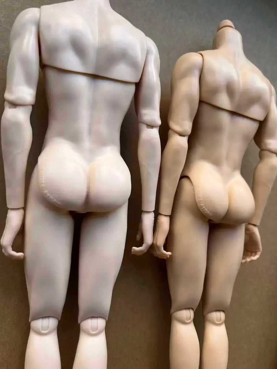 YUNYI Male Doll Body Figure 1/6 Muscle Male Doll Body Toys Multi-Joints Movable Beige Skin Doll Body Collection Doll Toy Parts