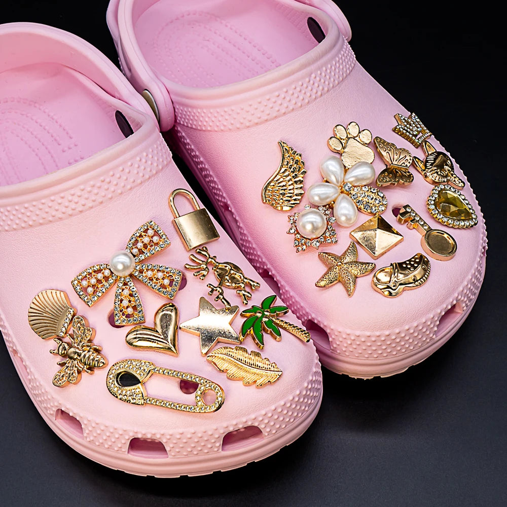 1pcs Designer Golden Crown Metal Shoe Charms Sea Star Shell Luxury Decorations for Shoe Accessorie Heart Pins for Women Girls