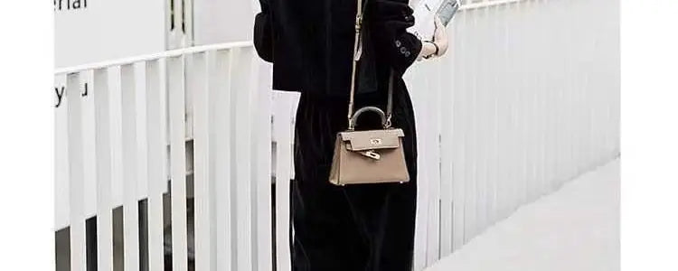 Fashionable Corduroy Set Women's Autumn Winter New Style Elegant Lady Fragrance Wind Coat Wide Leg Pants Two Piece Suit