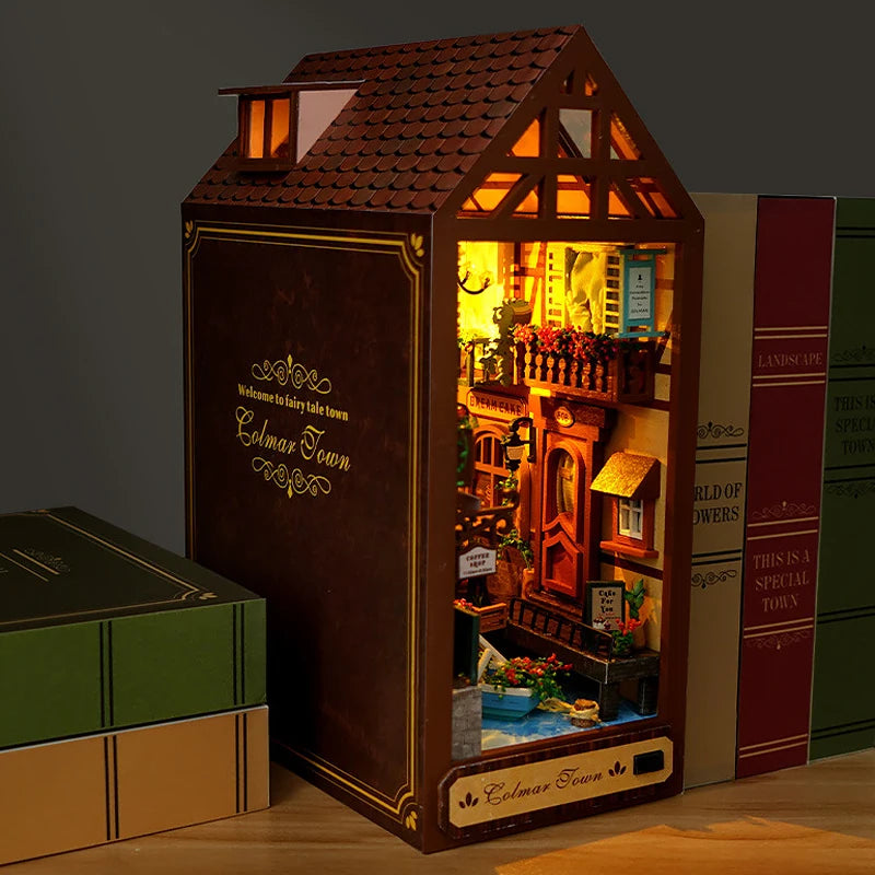 Wooden Book Nook DIY Miniatures Shelf Insert Dollhouse Building Bookshelf Bookend Home Decoration Doll Houses Toys For Xmas Gift