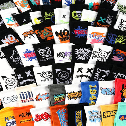 5/10/20 Double Random Graffiti Printed Men's and Women's Sports Socks Fun Cool Hip Hop Street Style Multi Color Letter Socks