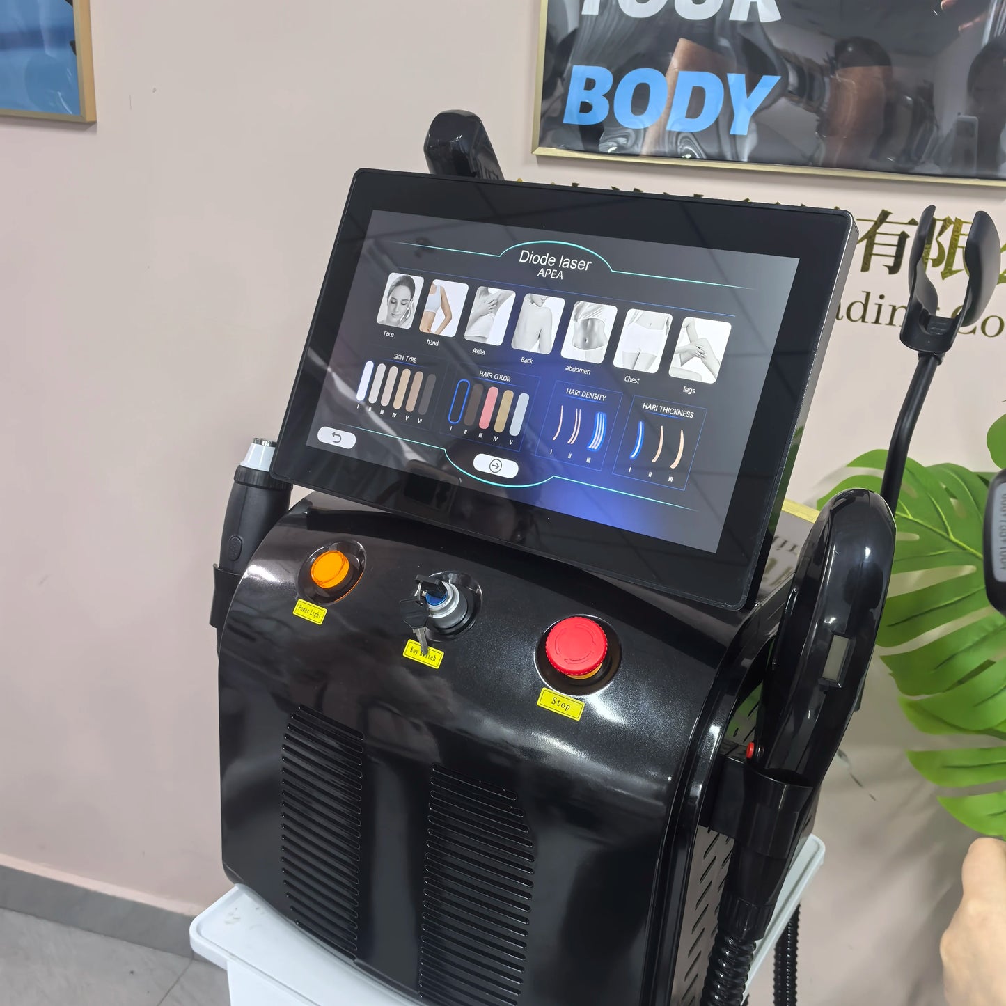 4 IN 1 Soprano Titanium Ice Platinum RF Diode  4 Wave ND:YAG ipl  Rf Machine Painless Hair Removal Machine