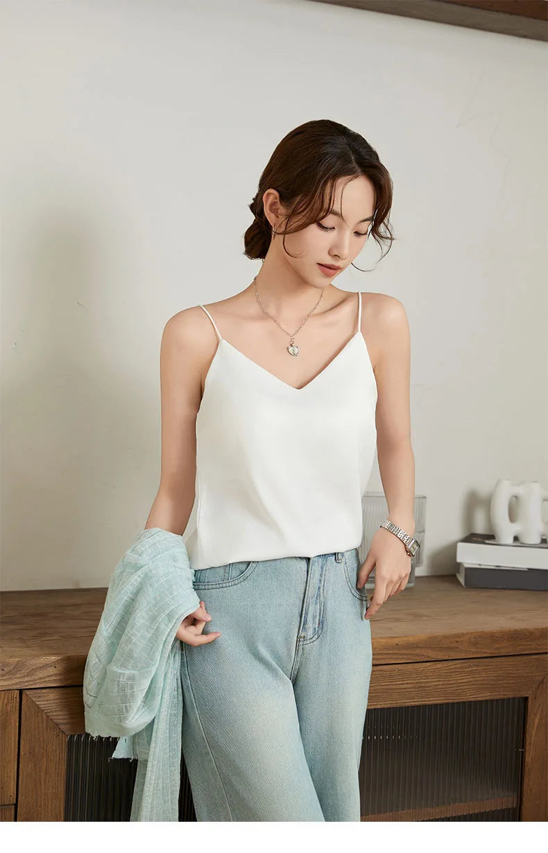 Summer V-neck Strapless Top Women With Bar Pads Breathable Top Suitable for Wearing Over T-Shirts