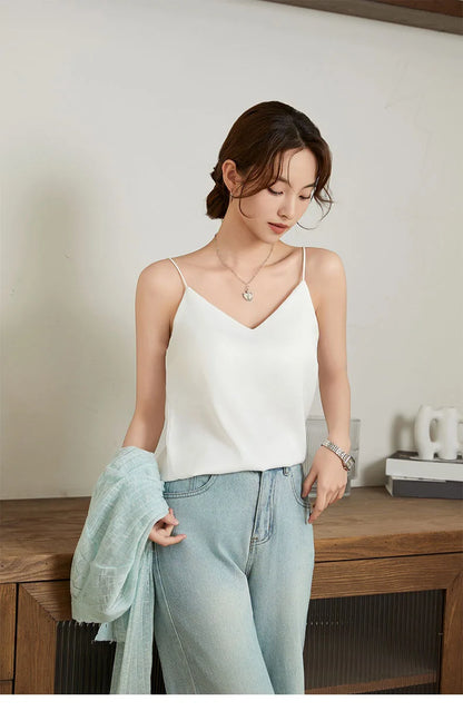 Summer V-neck Strapless Top Women With Bar Pads Breathable Top Suitable for Wearing Over T-Shirts
