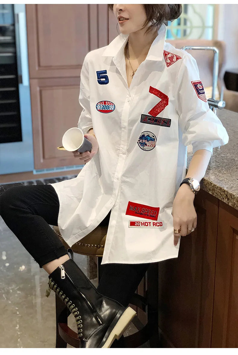 Plus Size Retro Embroidered Printed White Loose Fitting Shirt for Women Long Sleeved Top Spring Wear 2025 New Item