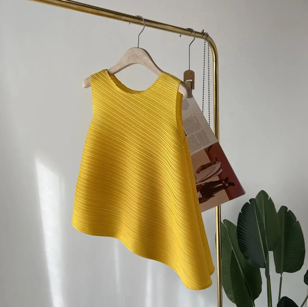 Unique Folded Design Sleeveless Top Set for Small Women Elegant Suitable Travel Wear Polyester Summer T-Shirt round Neck High...