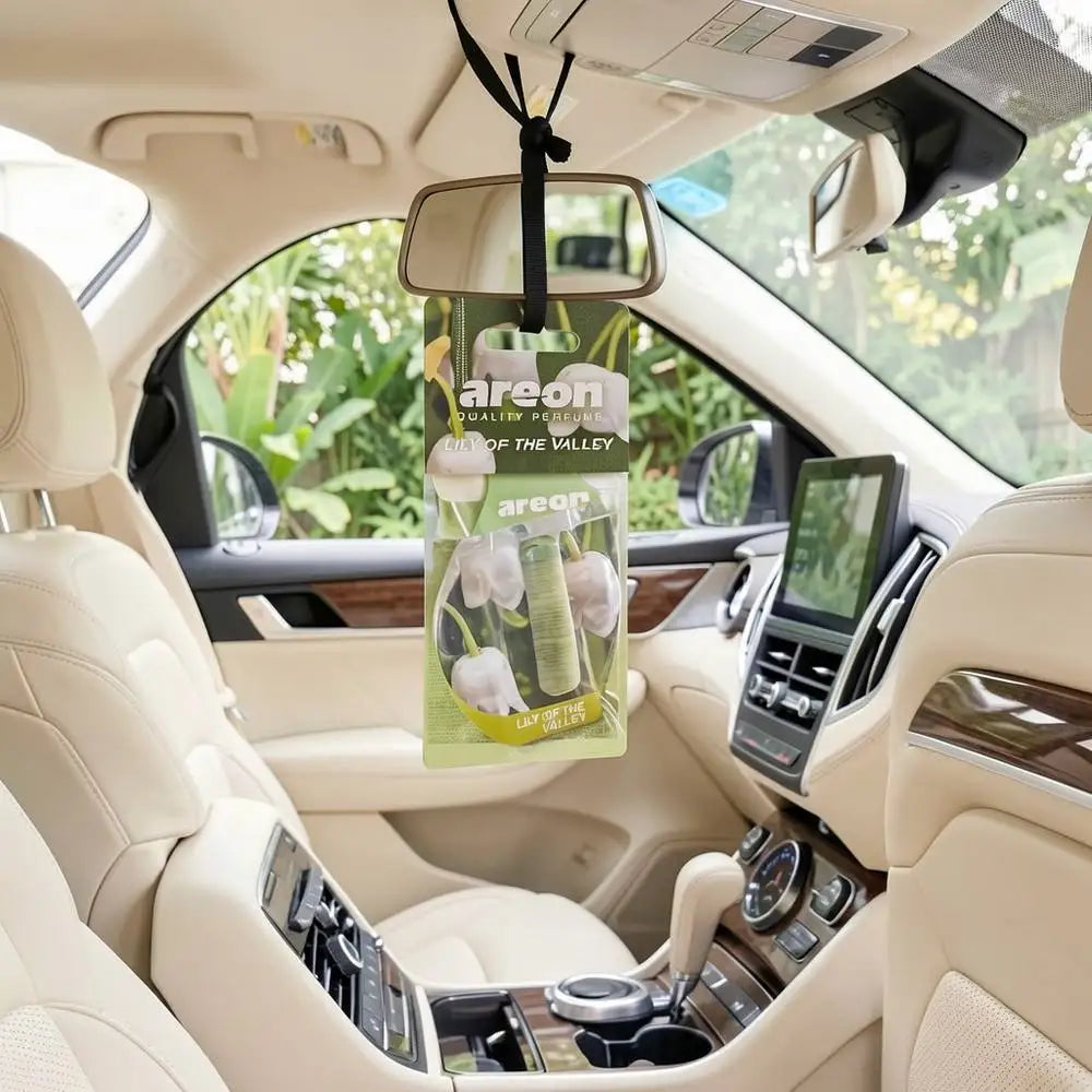 Aromatherapy Car Diffuser with Essential Oils for Relaxation and Stress Relief During Drives